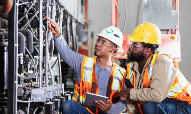 Best Commercial Electrician Services  in Barrington, IL